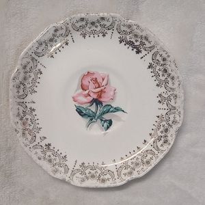 Sabin Saucer With 22k Gold Accents